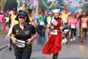 BIB: 46402
                            <button type="button" onclick="openModal(9905883)" class="btn btn-primary btn-sm float-right btn-popup" data-toggle="modal" data-target=".modal-high-quality">
                        <i class="fas fa-shopping-cart"></i> Add to Cart
                    </button>
                                            <button type="button" onclick="isThisMe(9905883, true)" class="btn btn-success btn-sm float-right btn-popup btn-isme hidden" data-toggle="tooltip" data-placement="bottom" title="นี่คือรูปของคุณใช่ไหม คลิกที่นี่เพื่อเอาเข้าอัลบั้ม">
                        <i class="fas fa-plus"></i> Add to album
                    </button>
                    <button type="button" onclick="isThisMe(9905883, false)" class="btn btn-warning btn-sm float-right btn-popup btn-isnotme hidden">
                        <i class="fas fa-ban"></i> Remove from album
                    </button>